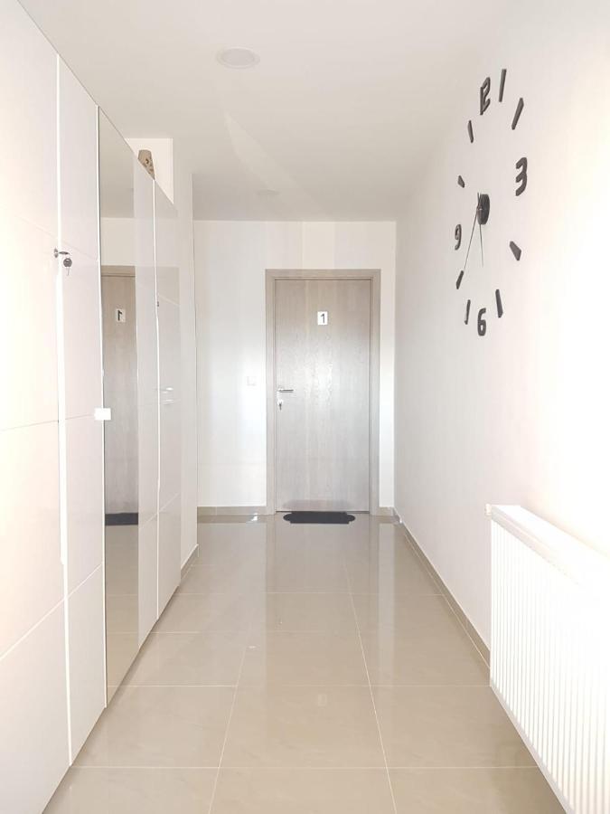 Apartmani Brigita Korenica Exterior photo